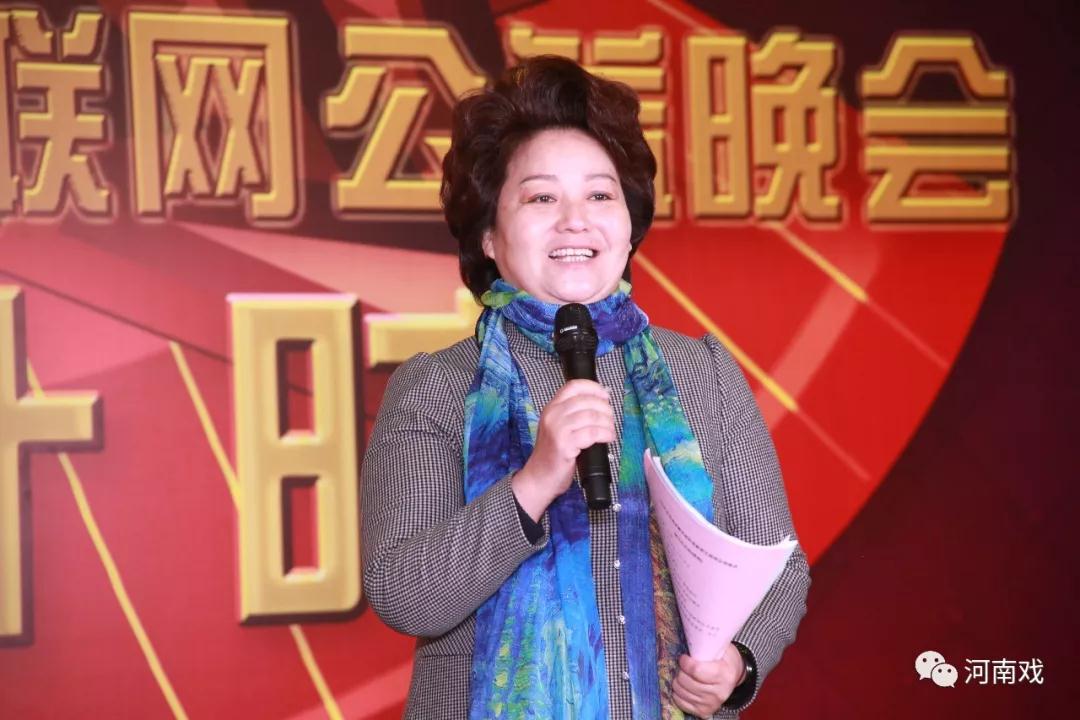 總導(dǎo)演、國家一級導(dǎo)演張建萍介紹尋找稀有劇種傳承人以及目前活動(dòng)推進(jìn)情況