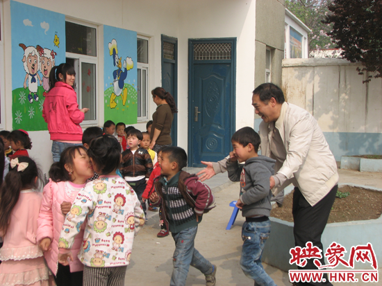 徐書祥在村辦幼兒園