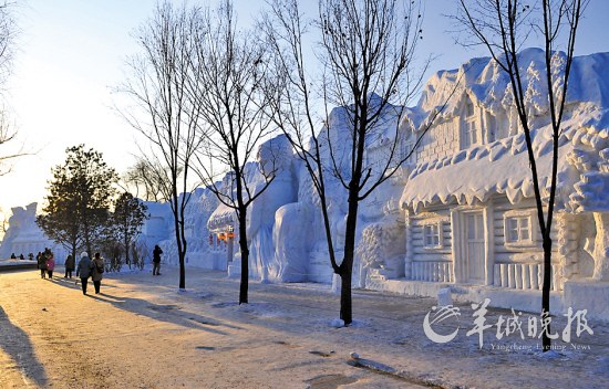 自然賜于雪的無垠，藝術(shù)給予雪的靈魂，人類創(chuàng)造雪的財(cái)富 王遠(yuǎn)昌攝