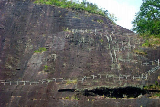 　　筆架山棧道