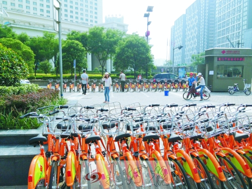 公益自行車上崗4天淋了3天雨