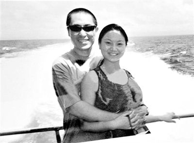 張藝謀與現(xiàn)任妻子陳婷。資料圖片