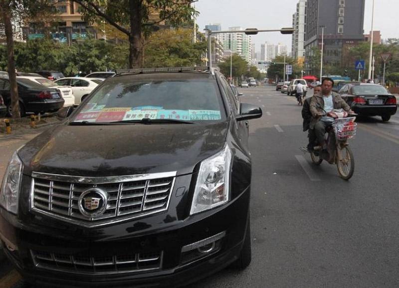 深圳現(xiàn)“史上最多通行證車”無牌豪車