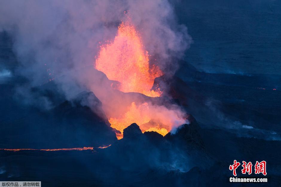 冰島巴達本加火山爆發(fā)