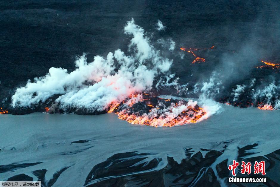 冰島巴達本加火山爆發(fā)