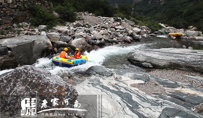 這個夏天,到關(guān)山、八里溝漂流戲水爽“到家”了