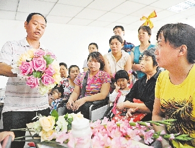 鄭管城區(qū)殘疾人婚慶插花正式開班